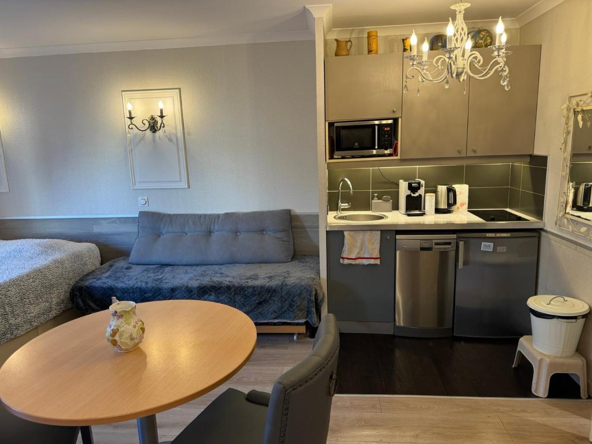 Altamira Aparthotel Issy-les-Moulineaux Bagian luar foto