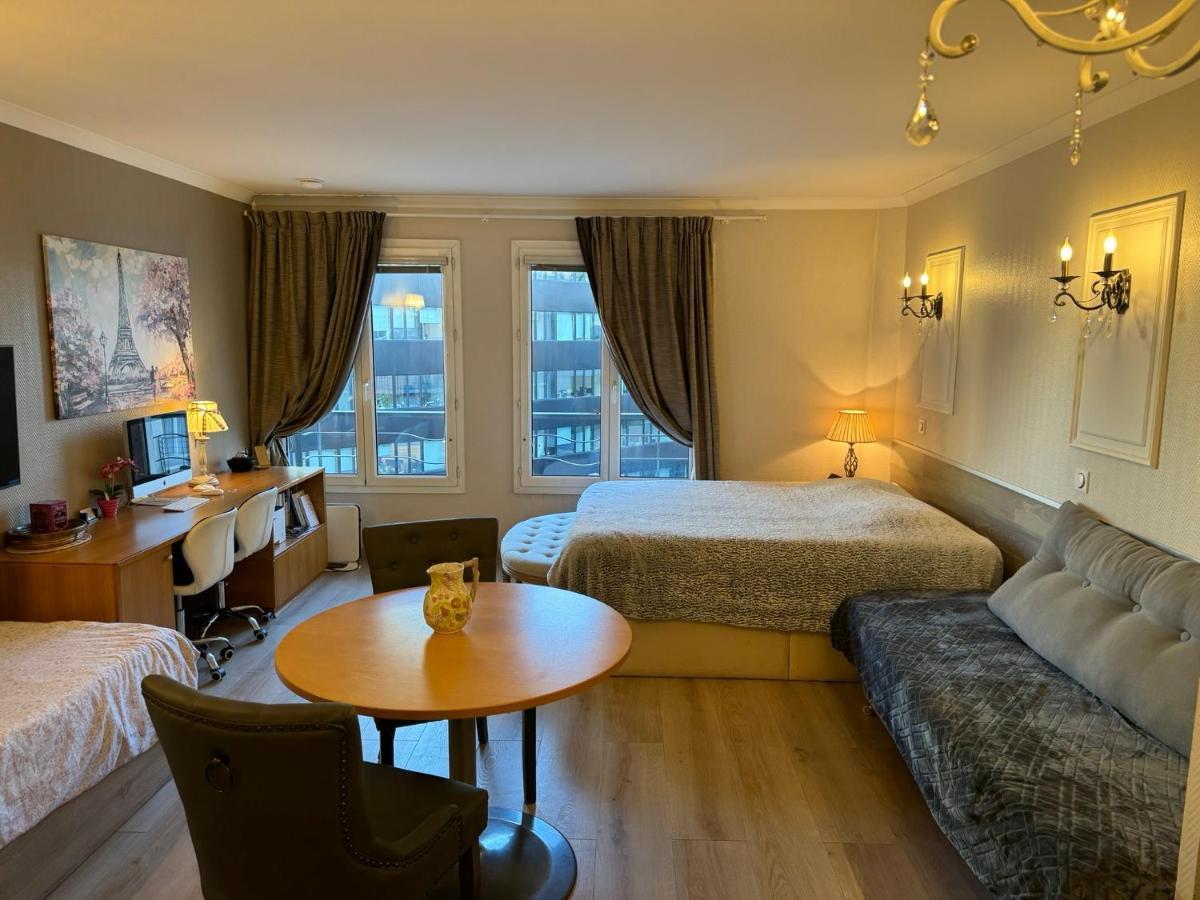 Altamira Aparthotel Issy-les-Moulineaux Bagian luar foto